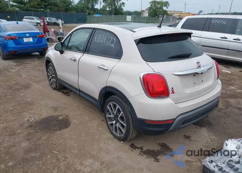2016 Fiat 500X Trekking Plus из США, поврежденный, VIN ZFBCFXET4GP401319